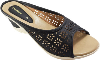 

Khadim's Women Black Wedges