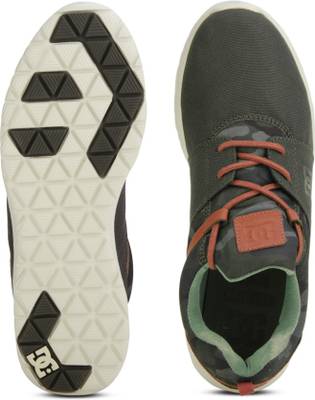 DC Sneakers