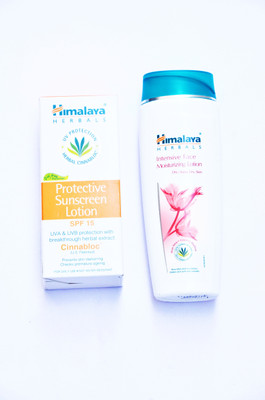 

Himalaya PROTECTIVE SUN LOTION AND INTANCIVE FACE LOTION(Set of)
