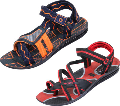 

Indistar Boys Buckle Flats(Multicolor, Red