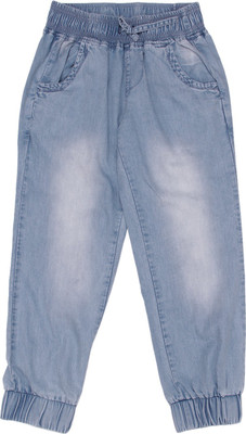 

United Colors of Benetton. Regular Girls Blue Jeans, 901