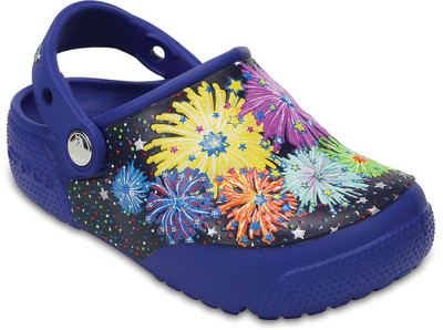 

Crocs Boys Slip-on Clogs(Multicolor, Black