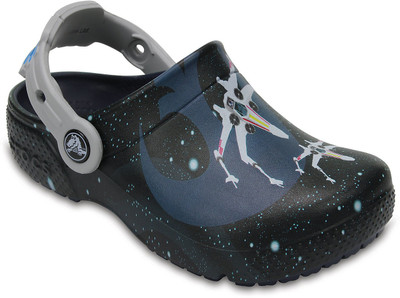 

Crocs Boys Slip-on Clogs(Multicolor, Black