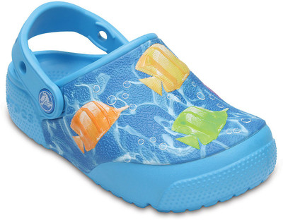 

Crocs Boys Slip-on Clogs(Multicolor, Black