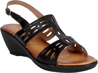 

Bora Bora Women Black Wedges