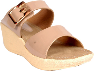 

Bora Bora Women Beige Wedges