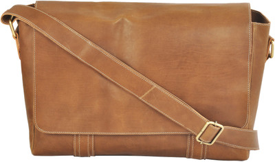 

AzraJamil Men & Women Casual Brown Genuine Leather Messenger Bag