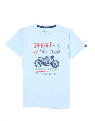 

Pepe Jeans Boys Graphic Print Cotton T Shirt(Blue, Pack of 1, Light blue