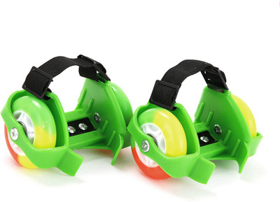 

Skatik 2 Wheels Adjustable Flashing Roller Quad Roller Skates - Size 12-16 UK(Green)