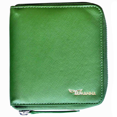

Tamanna Men Green Genuine Leather Wallet(8 Card Slots)