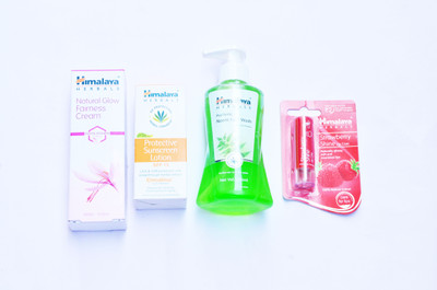 

Himalaya PROTECTIVE SUN LOTION, FARINESS CREAM, NEEM FACE WASH, LIP BALM(Set of 4)