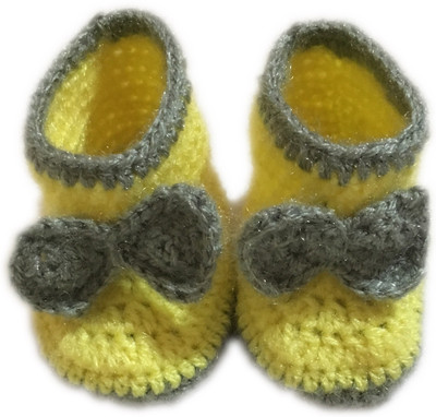 

PeachCherry Baby Soft Ankle Booties(Toe to Heel Length - 9 cm Yellow Grey)