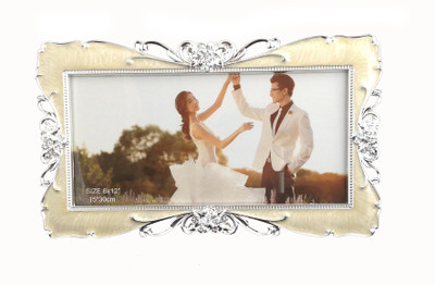 

Treasure Trove Metal Photo Frame(White, 1 Photos)