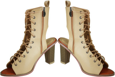 

Rare Women Beige Clogs