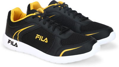 Fila WADE Running Shoes For Men(Black, Blk/yel