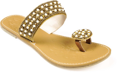 

La Boemo Women Beige Flats