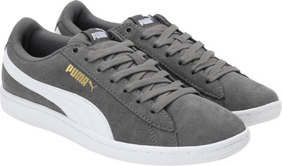 

Puma Puma Vikky SFoam Casual Shoes For Women(White, Quiet shade-puma white