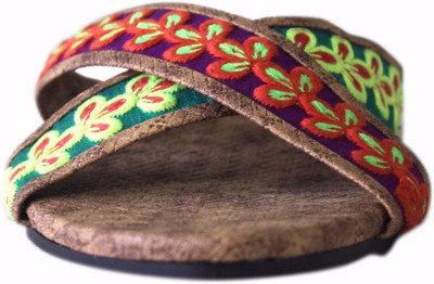 

Praags Women Green Flats