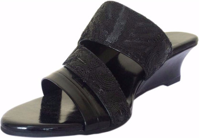 

Praags Women Black Wedges