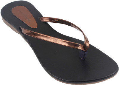 

Foot Wagon Women Brown Flats