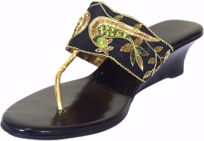 

Praags Women Black Wedges
