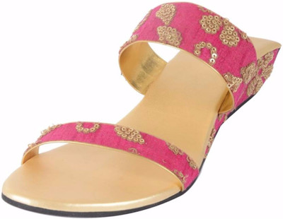 

Praags Women Pink Flats