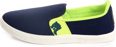 

De 1' amour Canvas Shoes For Men(Multicolor, Multi