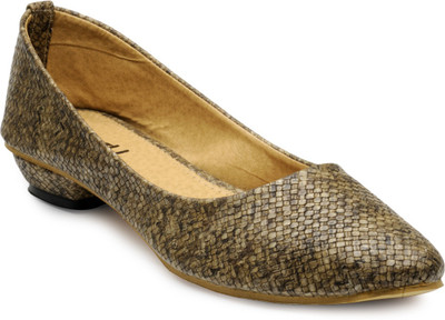 

Nell Casuals For Women(Brown