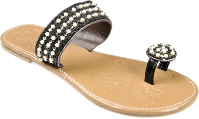 

La Boemo Women Black Flats