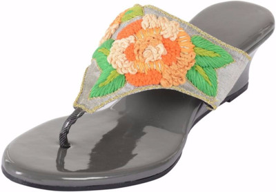 

Praags Women Grey Wedges