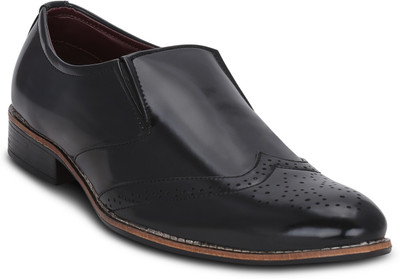

Get Glamr Stallion Slip On For Men(Black