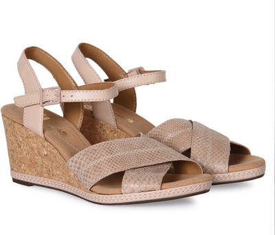 

Clarks Women Nude Leather Wedges