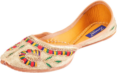 

Tamanna Punajabi-patiyala jutis Party Wear For Women(Multicolor, Multicolor_9
