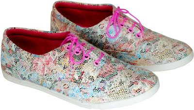 

KARYJERRY Fashionable Shoes Casuals For Women(Multicolor