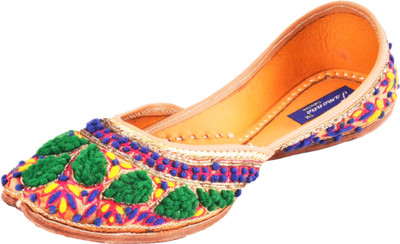 

Tamanna punjabi fancy Jutis For Women(Green