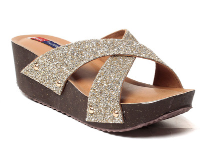 

MSC Women Gold Wedges
