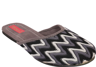 

Footrendz RSNBO-3336GY Slip On For Women(Grey