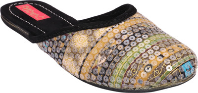 

Footrendz RSNBO_3338BL Slip On For Women(Multicolor, Black