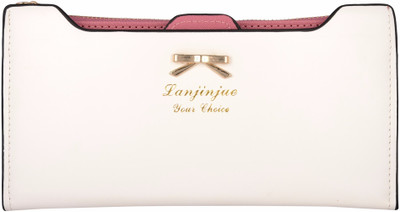 

Cuddle Casual White Clutch