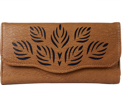 

Fristo Girls Beige Artificial Leather Wallet(6 Card Slots)