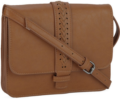 

United Colors of Benetton Casual Brown Clutch