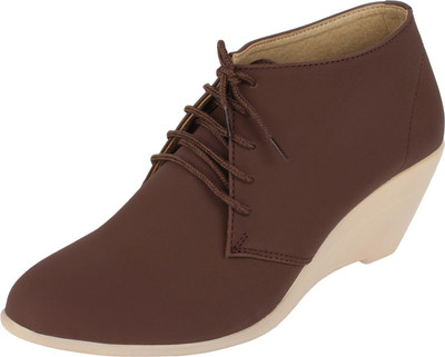 

Niremo Girls, Brown