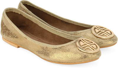 

Carlton London Bellies For Women(Gold