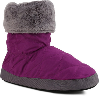 

Dearfoams Quilted Nylon Duvet Boot with Memory Foam Boots For Women(Purple