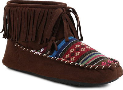 

Dearfoams Microsuede Fringe Bootie with Memory Foam Boots For Women(Brown
