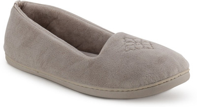 Dearfoams Memory Foam Velour Closed Back with Embroidery Loafers For Women(Tan, Off-white