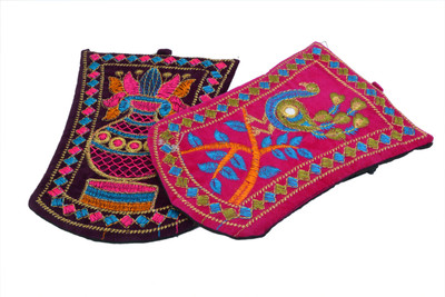 

Craft Trade Craft Trade figurine Mobile Pouch Mobile Pouch(Multicolor, Multicolor)