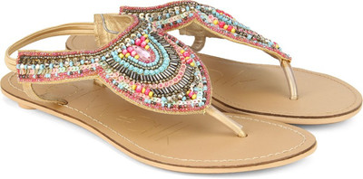 

Catwalk Women GOLD Flats