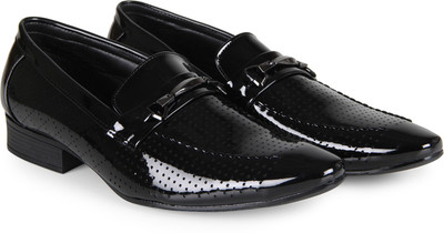 

Meetoes Slip On For Men(Black