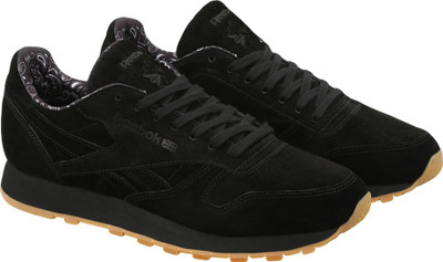 

REEBOK CL LEATHER TDC Sneakers For Men(Black, Black/white-gum